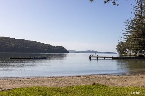 Photo of property in 1234 Sandspit Road, Sandspit, Warkworth, 0982