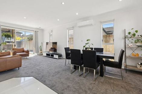 Photo of property in 74 Baverstock Road, Flat Bush, Auckland, 2016