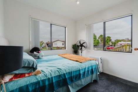 Photo of property in 12 Kentucky Crescent, Nawton, Hamilton, 3200