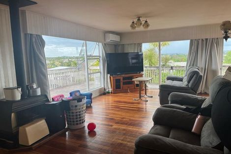 Photo of property in 8 Pooley Street, Pakuranga Heights, Auckland, 2010