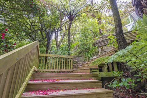 Photo of property in 140 Glenmore Street, Northland, Wellington, 6012