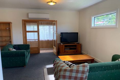 Photo of property in 7 Athol Place, Ravensbourne, Dunedin, 9022