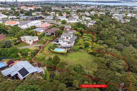 Photo of property in 37 Fairfax Avenue, Northcote, Auckland, 0627