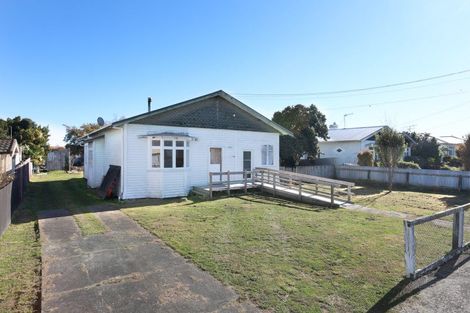 Photo of property in 42 Stewart Street, Marton, 4710