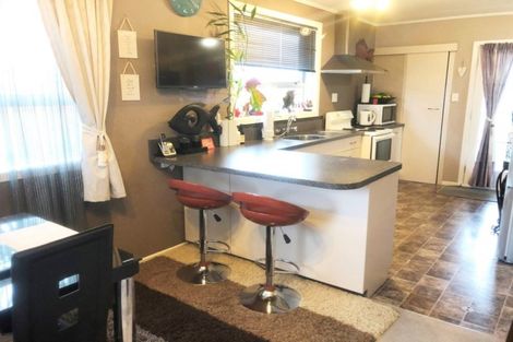 Photo of property in 7 Grenville Street, Levin, 5510