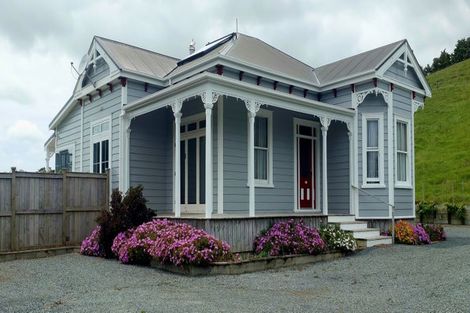 Photo of property in 56 Bellevue Way, Otaika, 0170