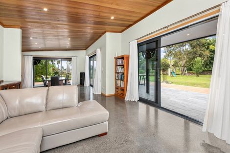 Photo of property in 580 Ongaonga Road, Waipawa, 4272