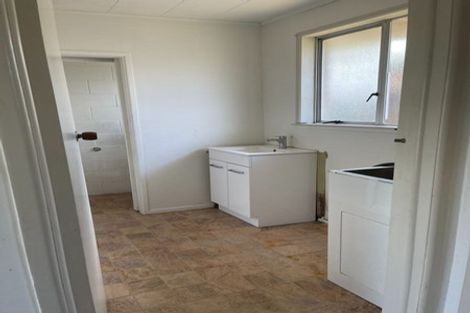 Photo of property in 16 Birdwood Road, Pukekohe, 2120