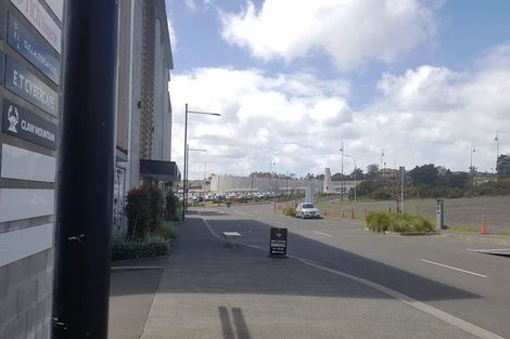 Photo of property in 44 Compton Street, Hillcrest, Auckland, 0627