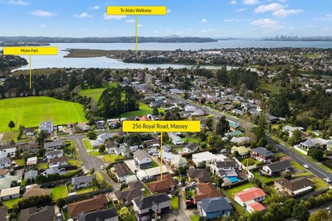 Photo of property in 256 Royal Road, Massey, Auckland, 0614