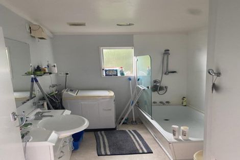 Photo of property in 5a Jerome Way, Crofton Downs, Wellington, 6035