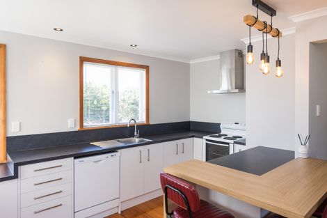 Photo of property in 20 Milton Street, Roslyn, Palmerston North, 4414