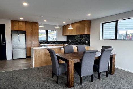 Photo of property in 14 Bee Lane, Whitby, Porirua, 5024