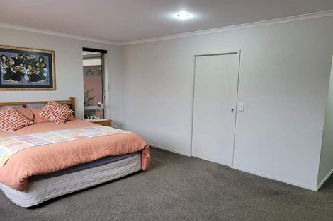 Photo of property in 28 Helenslee Road, Pokeno, 2402