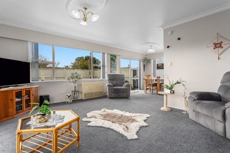 Photo of property in 17 Hikurangi Street, Whakatane, 3120