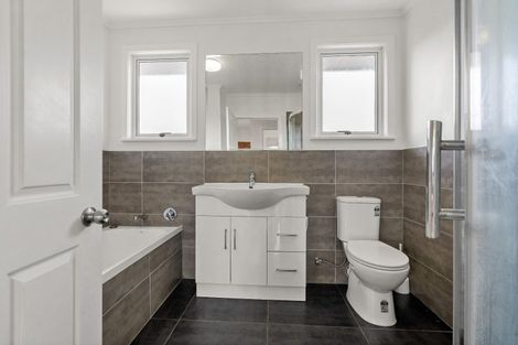 Photo of property in 36 Sylvia Road, Hillcrest, Auckland, 0627