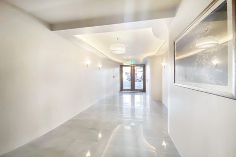 Photo of property in 206/3 Roxburgh Street, Mount Victoria, Wellington, 6011