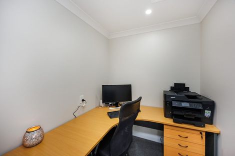 Photo of property in 7 Pirie Street, Palmerston North, 4410