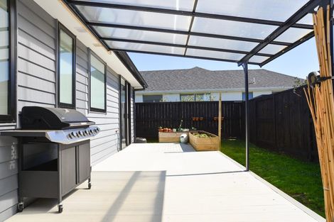 Photo of property in 1 Kaaka Street, Cambridge, 3434