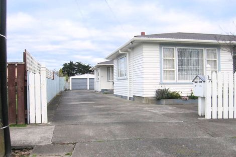 Photo of property in 37 Fairs Road, Milson, Palmerston North, 4414