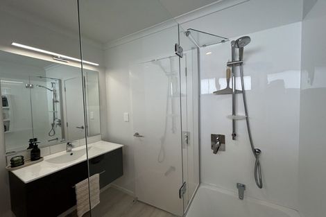Photo of property in 20 Oakum Road, Whitby, Porirua, 5024