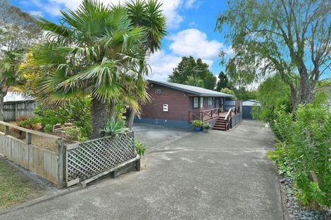 Photo of property in 37 Bay Street, Red Beach, 0932