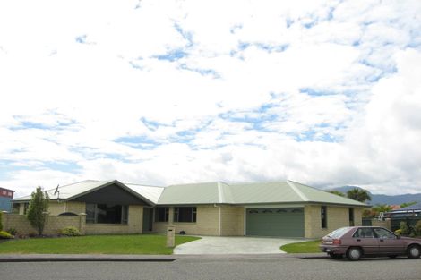 Photo of property in 12 Dellaca Place, Westport, 7825