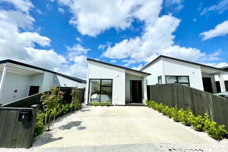 Photo of property in 5 Morus Road, Massey, Auckland, 0614
