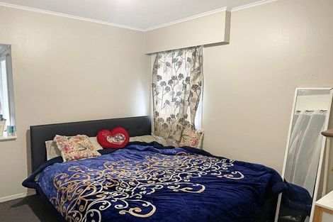Photo of property in 2/12 Trevethick Grove, Woburn, Lower Hutt, 5010