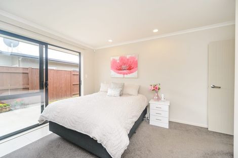 Photo of property in 2 Pegasus Place, Kelvin Grove, Palmerston North, 4414