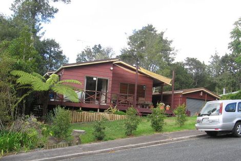 Photo of property in 15 Caram Place, Birkenhead, Auckland, 0626