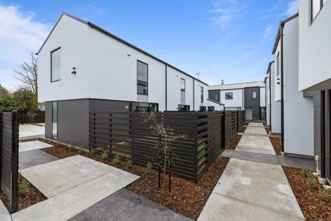 Photo of property in 5/43 New Brighton Road, Shirley, Christchurch, 8061