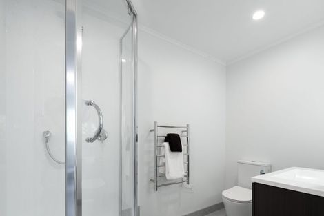 Photo of property in 112b Roberts Road, Te Atatu South, Auckland, 0610