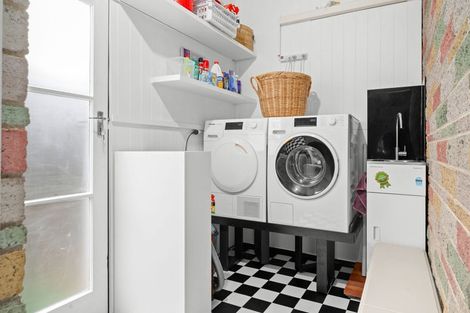 Photo of property in 5 Banbury Crescent, Fairfield, Hamilton, 3214