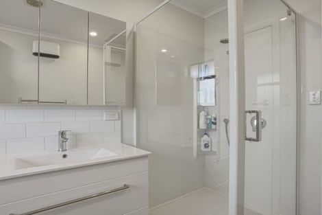 Photo of property in 43 Stamford Street, Balclutha, 9230