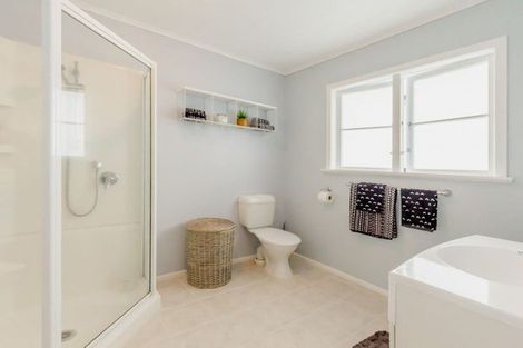 Photo of property in 40 Parata Street, Waikanae, 5036