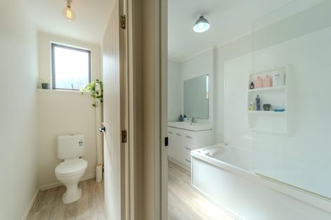 Photo of property in 36 Moffat Road, Red Beach, 0932