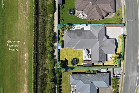 Photo of property in 28 Sanderlane Drive, Motueka, 7120