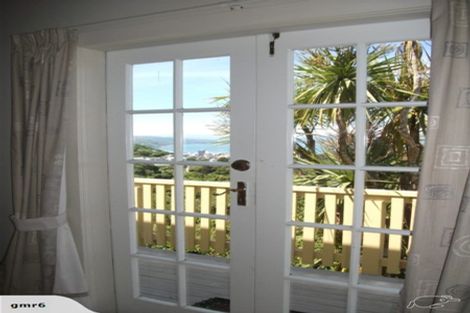 Photo of property in 6 Thorby Street, Northland, Wellington, 6012