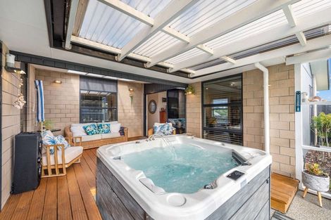 Photo of property in 45 Golf Vue Place, Castlecliff, Whanganui, 4501