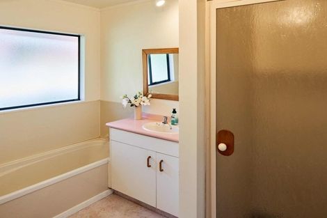 Photo of property in 26 Musket Lane, Whitby, Porirua, 5024