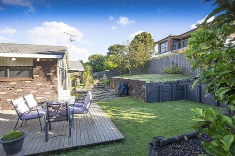 Photo of property in 119 Chelsea View Drive, Chatswood, Auckland, 0626