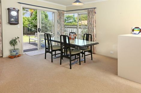 Photo of property in 10 Hillwell Drive, Henderson, Auckland, 0612