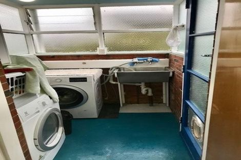 Photo of property in 3/18 Knights Road, Rothesay Bay, Auckland, 0630