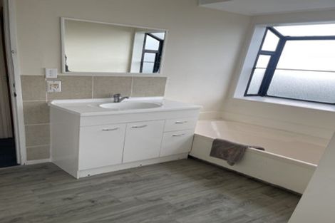 Photo of property in 5 Oreti Place, Clover Park, Auckland, 2019