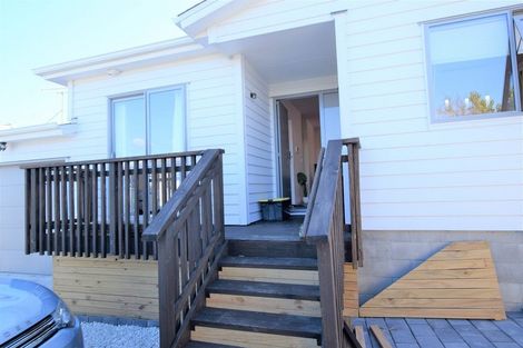 Photo of property in 15c Reynella Drive, Massey, Auckland, 0614