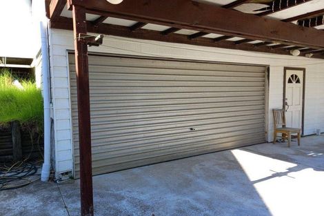 Photo of property in 50 Eugenia Rise, Totara Heights, Auckland, 2105