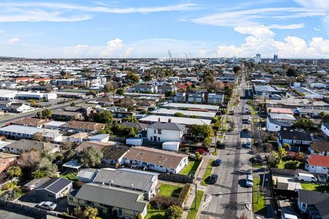 Photo of property in 2/426 Worcester Street, Linwood, Christchurch, 8011