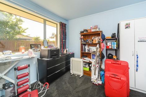Photo of property in 75 Long Melford Road, Awapuni, Palmerston North, 4412