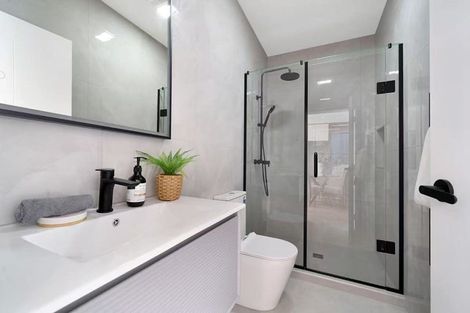 Photo of property in 40 Paretao Street, Massey, 0614